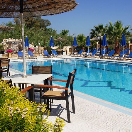 Paradise Apartments ลากานาส ภายนอก รูปภาพ